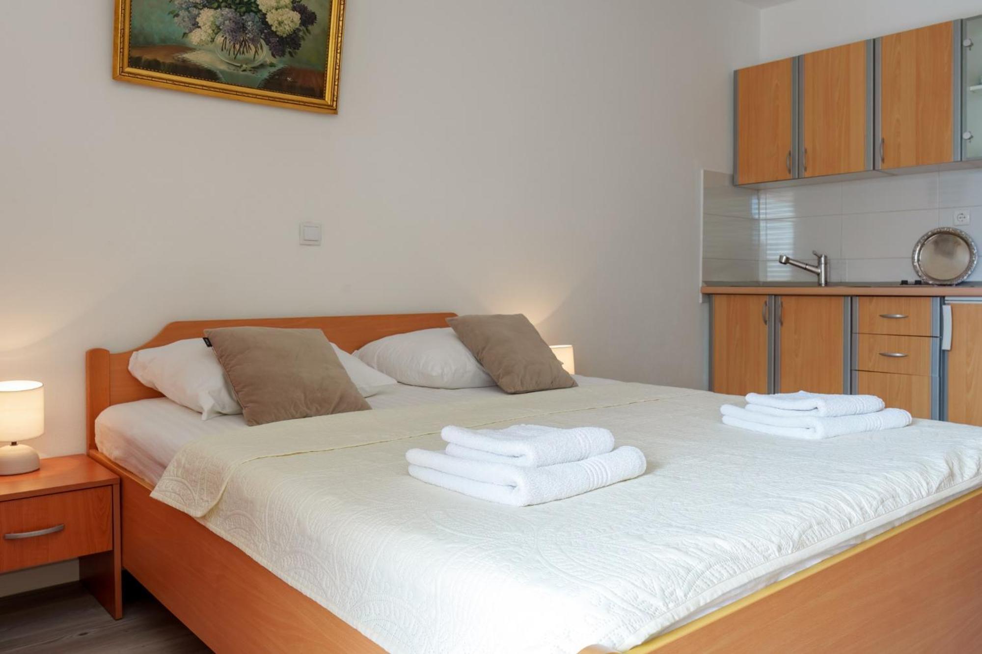 Studios Ruza Baška Voda Esterno foto