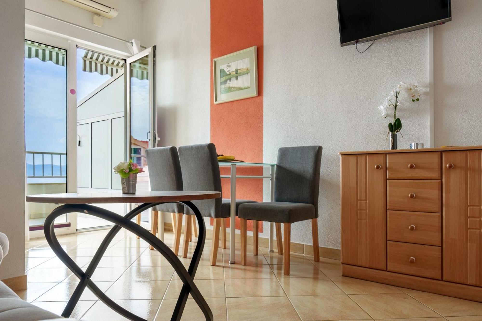 Studios Ruza Baška Voda Esterno foto