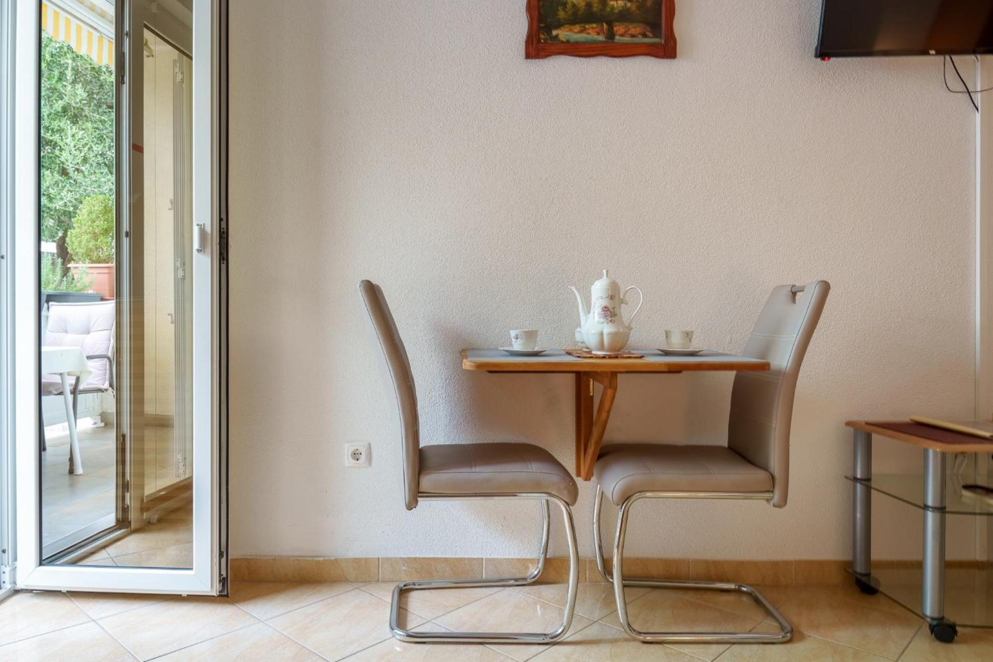 Studios Ruza Baška Voda Esterno foto